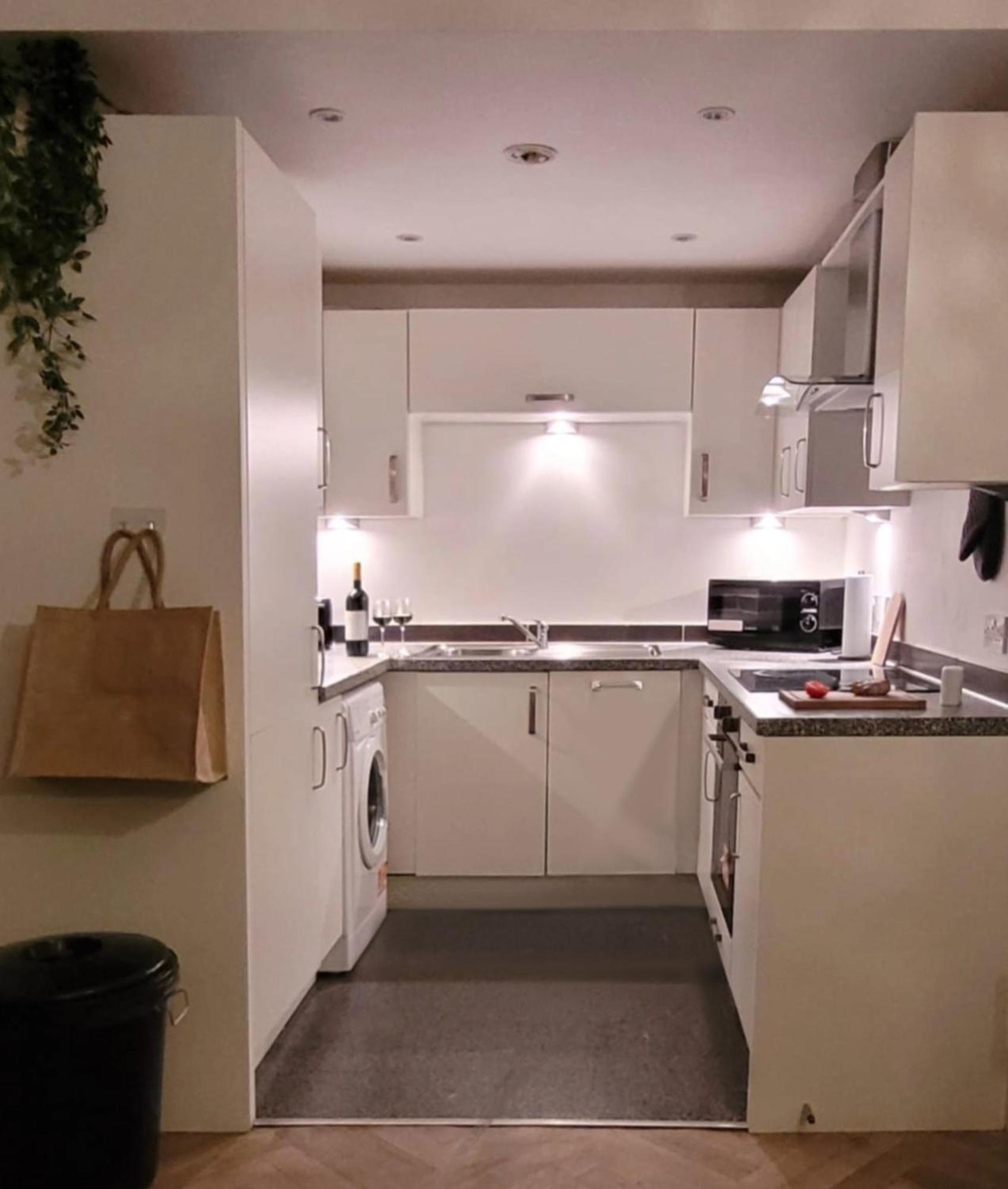 As Apartment Holiday Londra Exterior foto